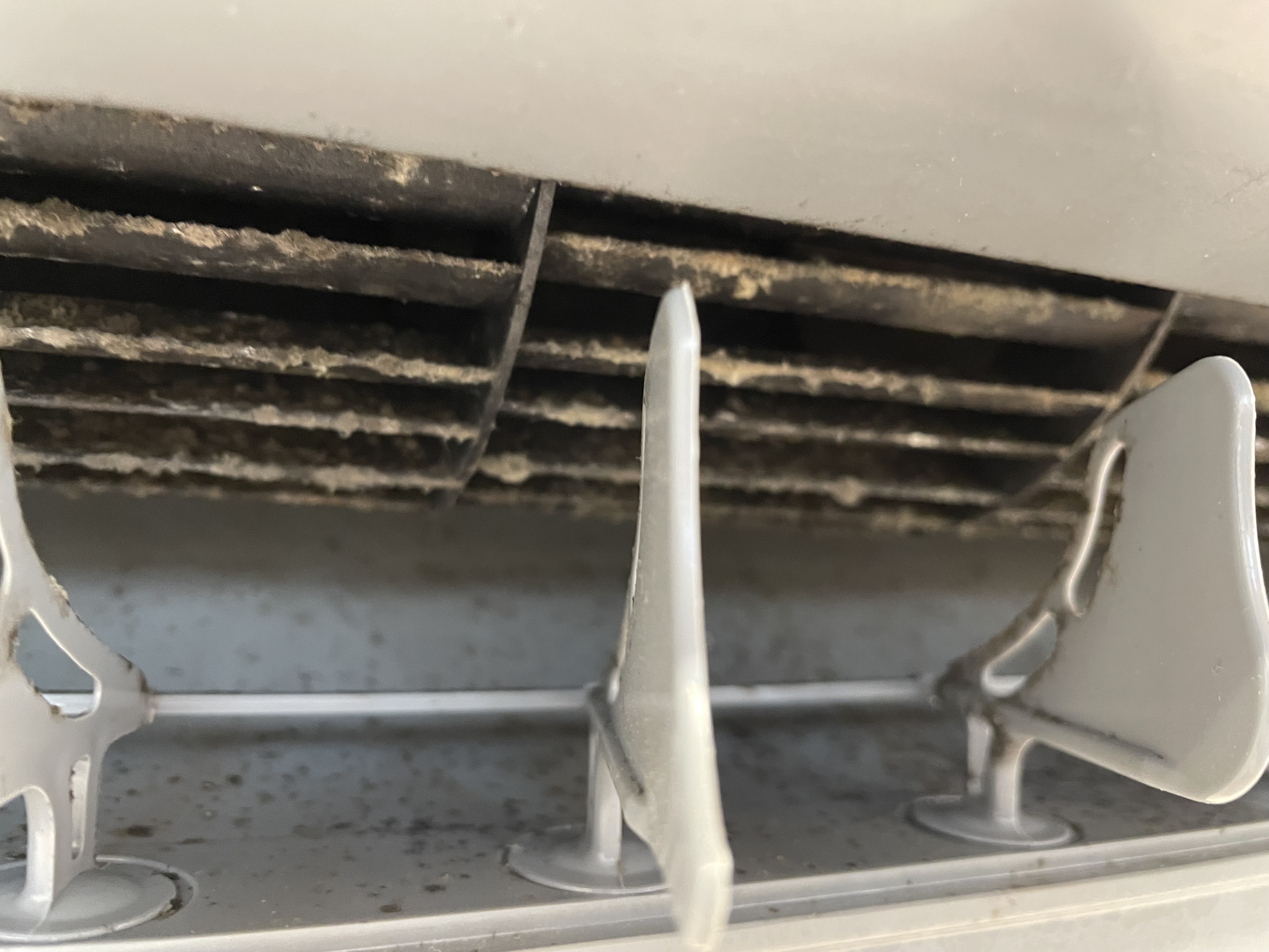 エアコンクリーニングと電解美水